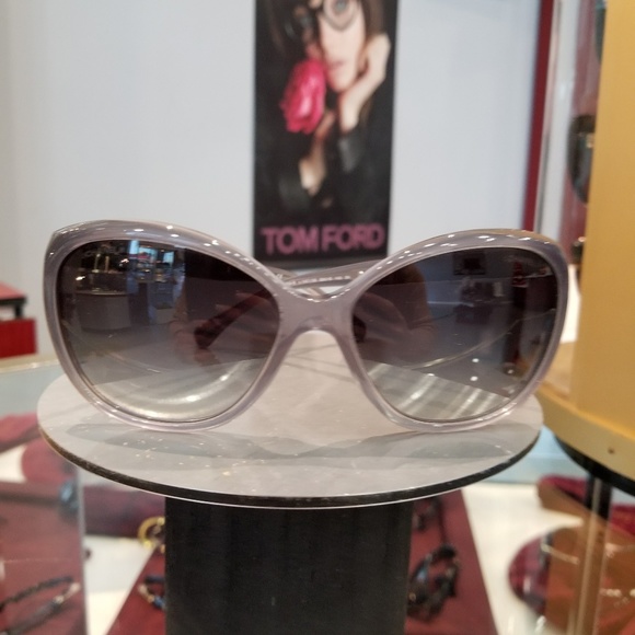 Brand new authentic Chanel sunglasses - Picture 1 of 2